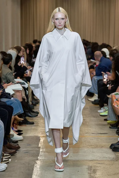 Look 22